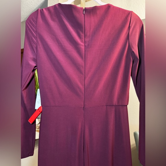 MAC DUGGAL STYLE 67848 , SIZE 2 FAUX WRAP LONG SLEEVE GOWN W/ APPLIQUÉ DETAIL - Picture 8 of 8